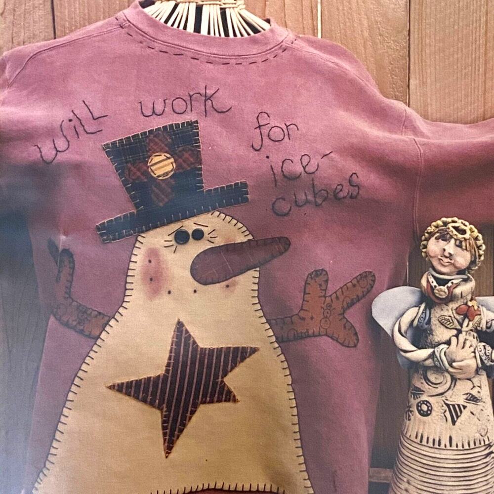 Memes Quilts MQ292 Pattern Workin For Ice Cubes Sweatshirt Christmas Winter Cozy